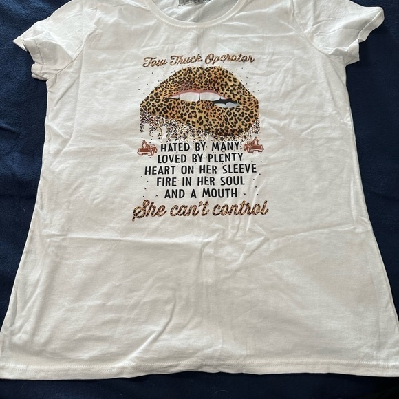 Tow truck Operator  graphic Tee Large BRAND NEW - Picture 1 of 2
